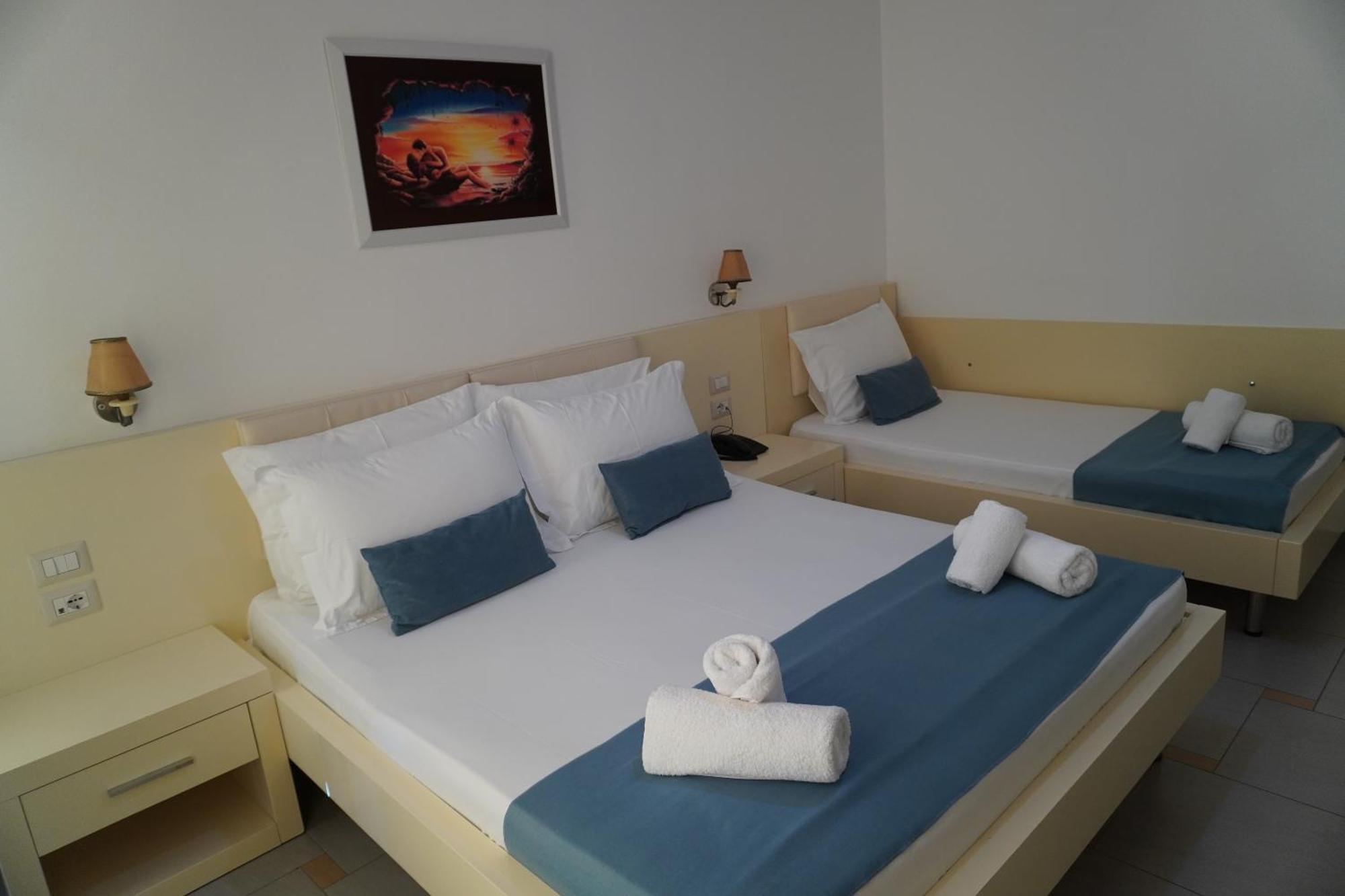 Hotel Agel Sarandë Exterior foto