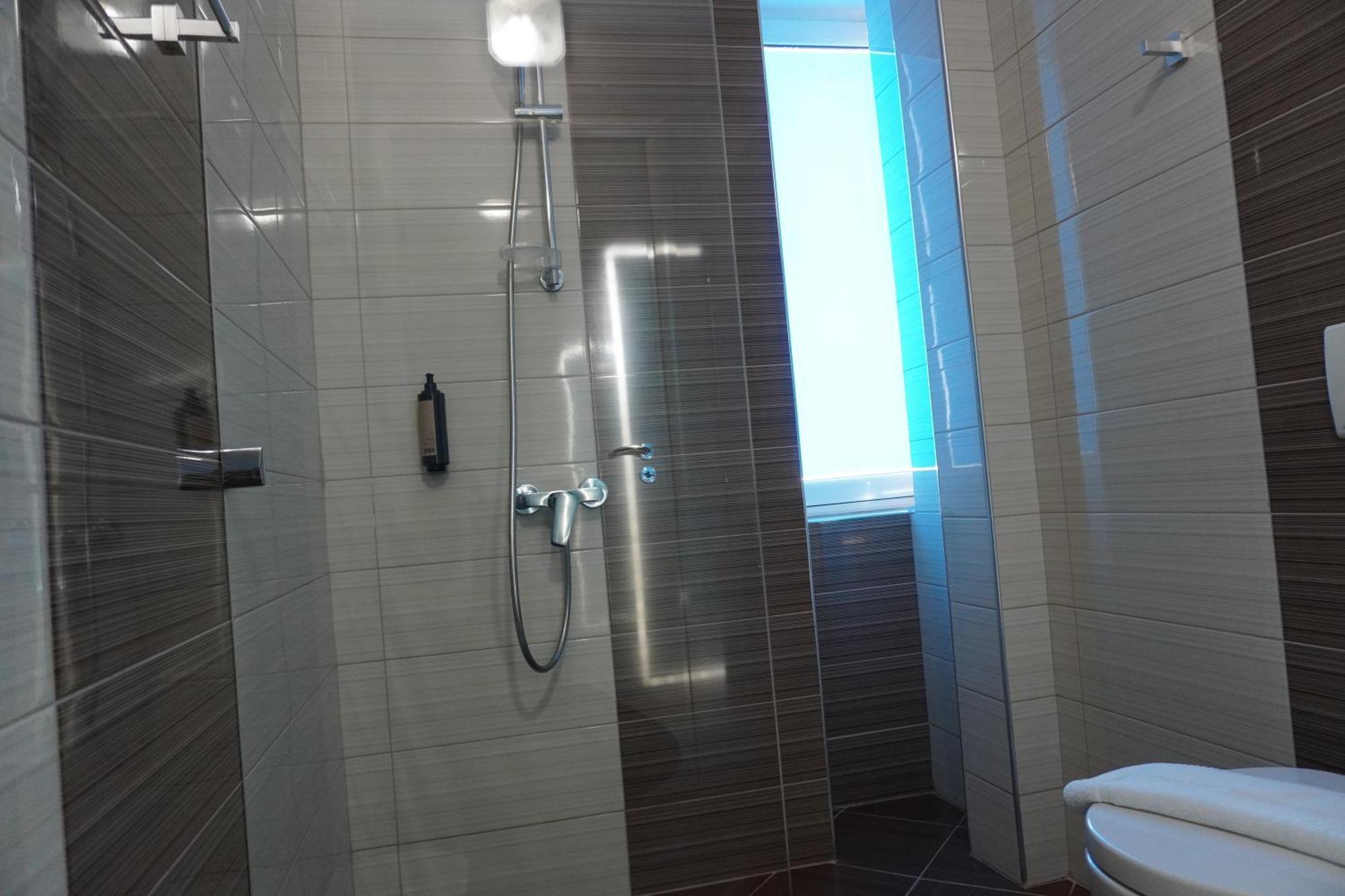 Hotel Agel Sarandë Habitación foto